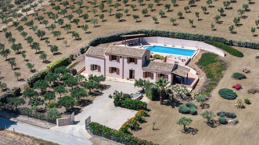 Villa sui Colli Ericini con Piscina