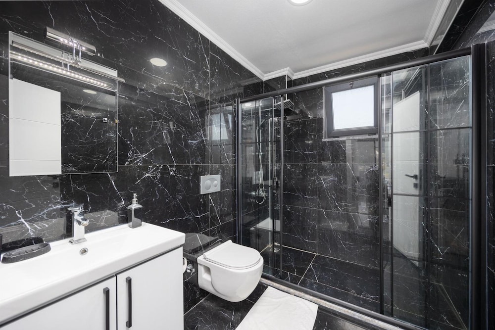 Villa Grand Yasar 4 With 4 Bedrooms and 4 Bathrooms