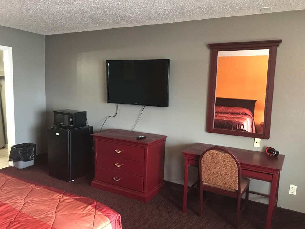 Express Inn - Bay City view 3