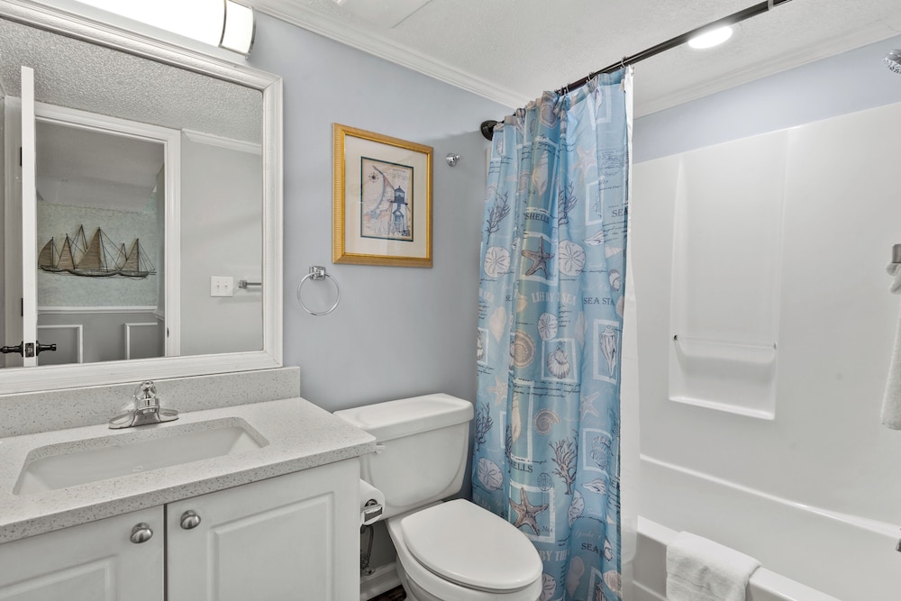 Ocean Bay Club 1404