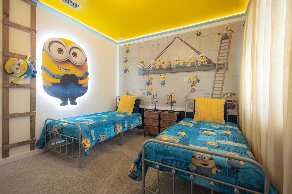 Fantasy Stay in 5 bed at Storey Lake