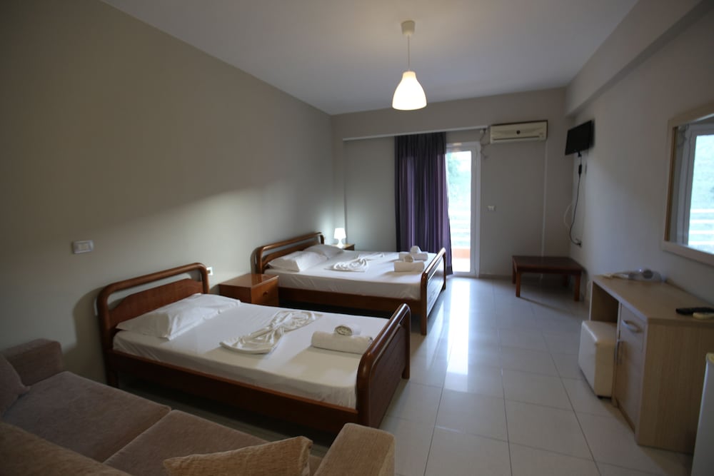 Karos Hotel Llaman