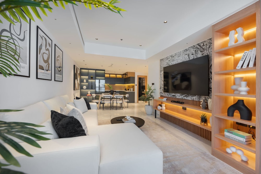 Luxurious 2-bedroom Apartment Perfect for Families in Dubai Marina