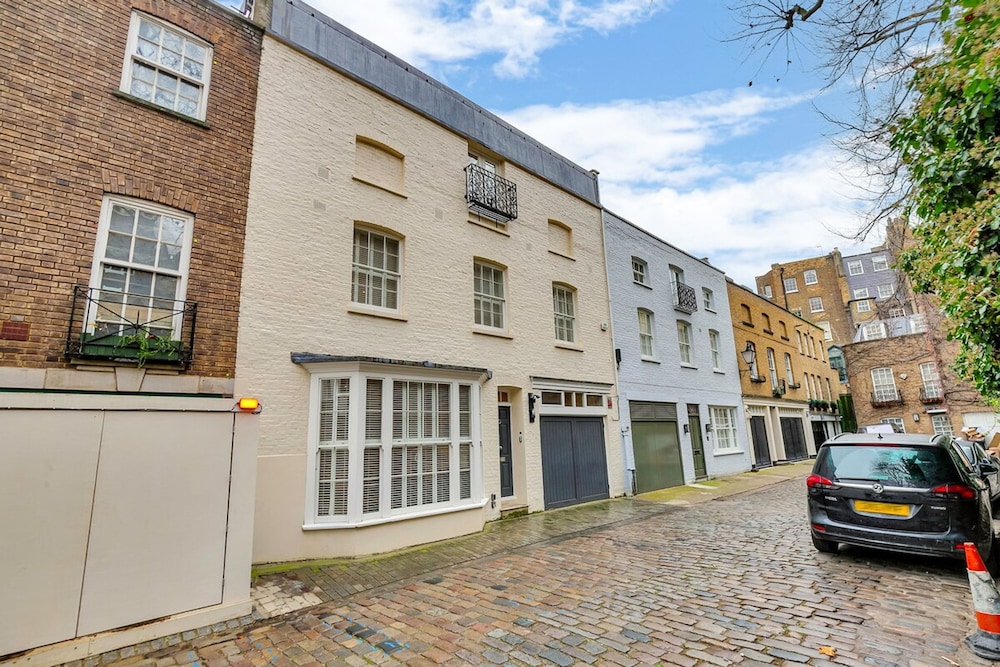 Belgravia Luxe 4bed Mews With Roof Terrace