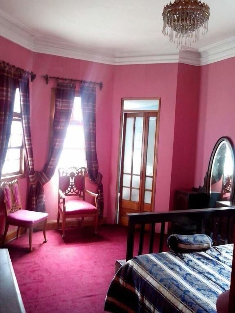 Paris Hostal Boutique
