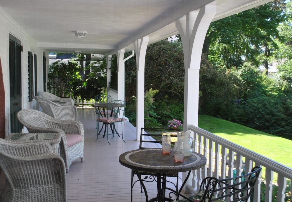 Bar Harbor Vacations - Stone Throw Cottage - Property Image 19