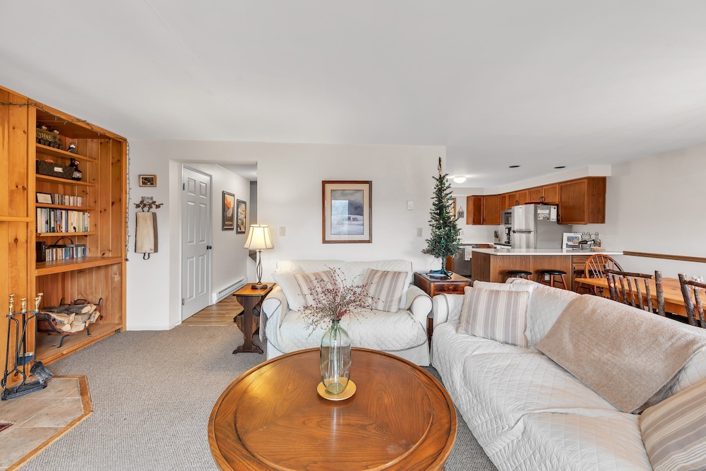 Moxham 58h - Adirondack Retreat Mountain Views 3 Bedroom Townhouse by The Summit at Gore Mountain