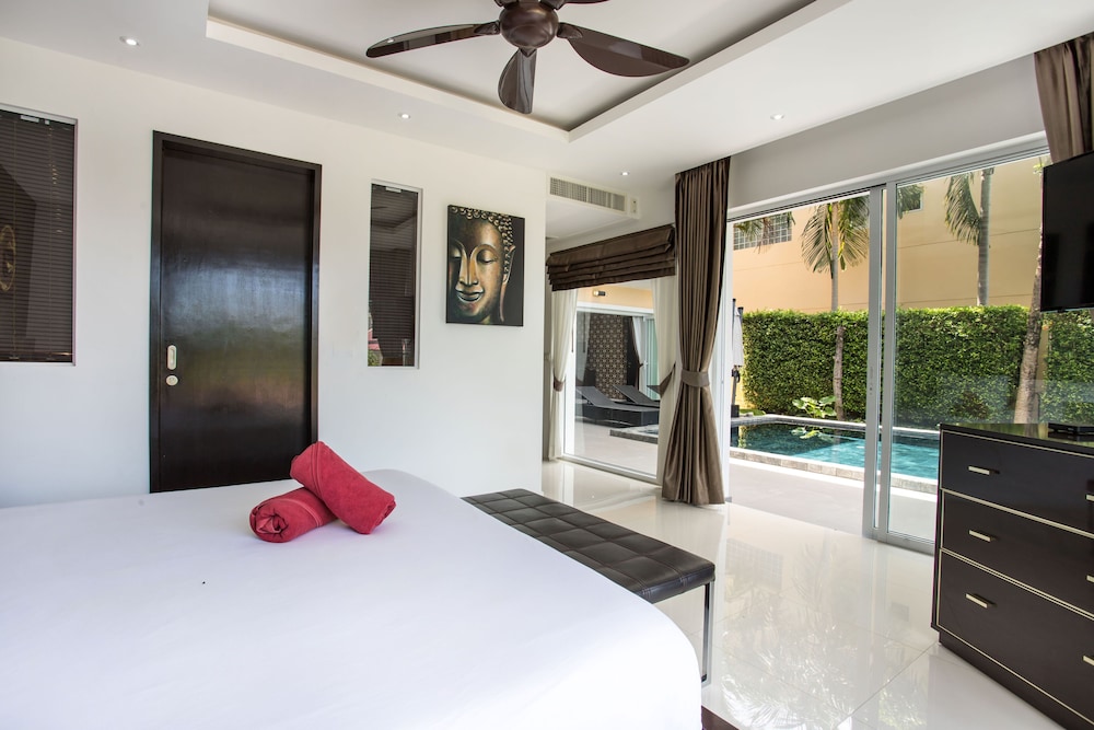 Tropical Seaview Pool Villa Dragon A view 3
