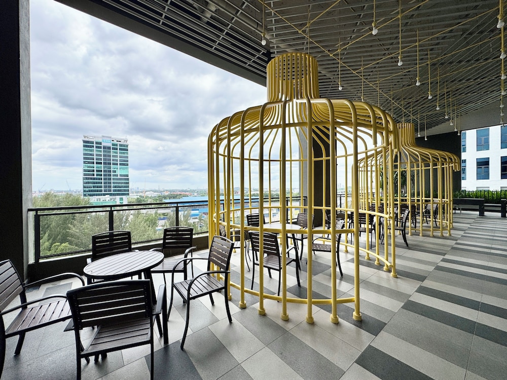 Alinea Suites