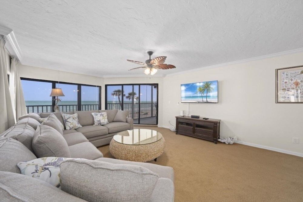 Pointe Santo A24 3 Bedroom Condo