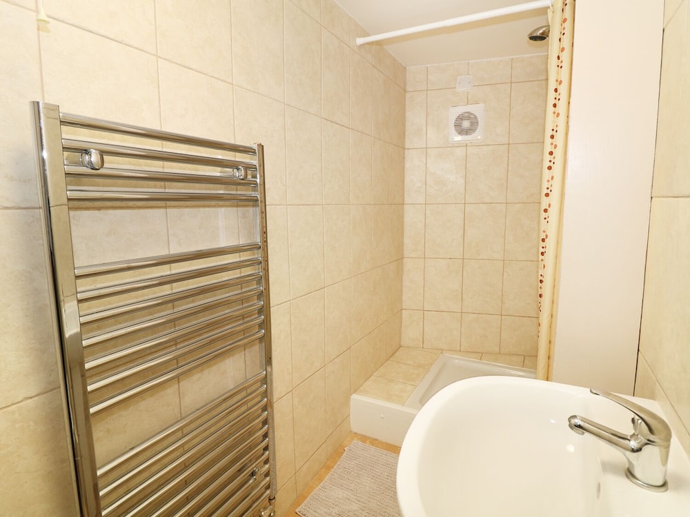 Bakewell Vacations - Gritstone Cottage - Property Image 13