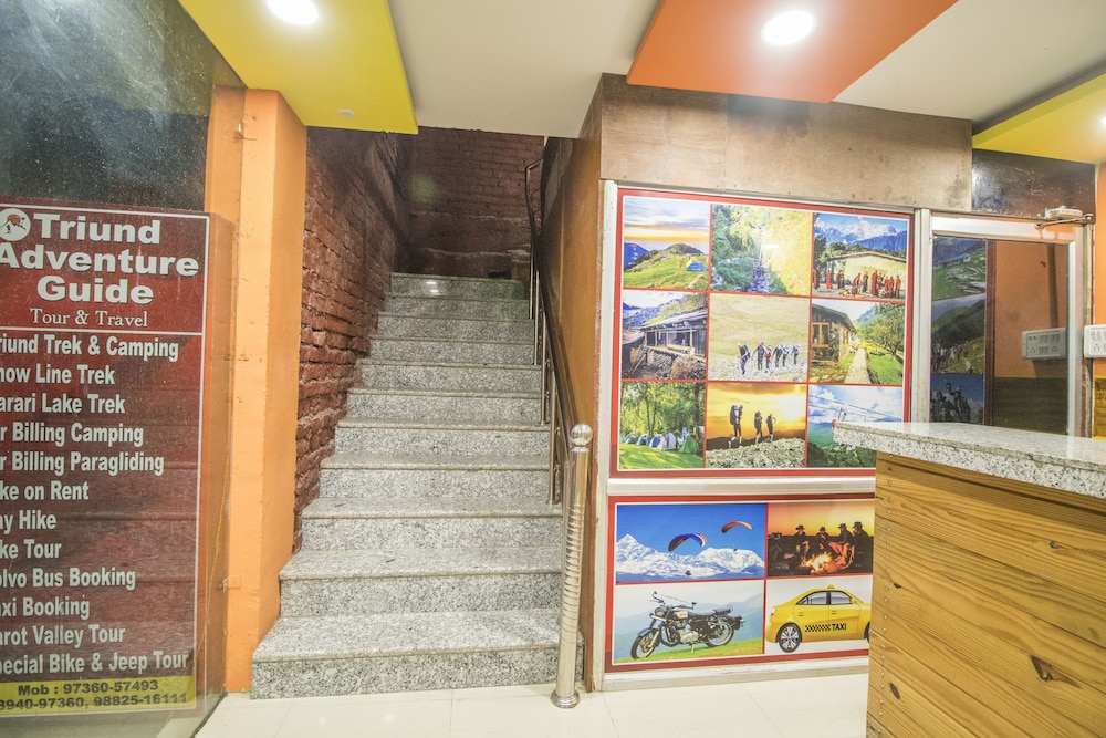 Lobby & Reception