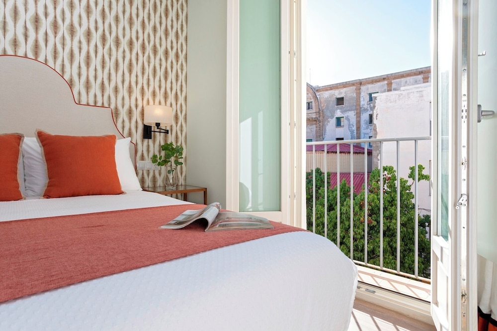 Exclusive Apartment in Cádiz. Patrocinio I