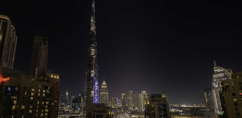 LUX The Burj Khalifa Fountain View Suite