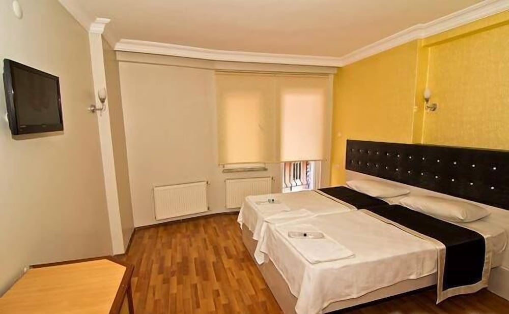 Cenova Otel - Property Image 3