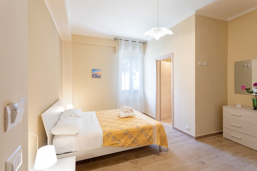 John's Apartment - Mountain Side en Taormina — hotel room