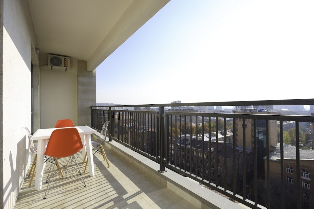 Stay Inn on Koghbatsi Str. 16