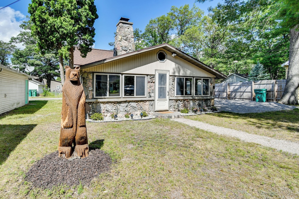 Walk to Houghton Lake: Cabin w/ Fire Pit!