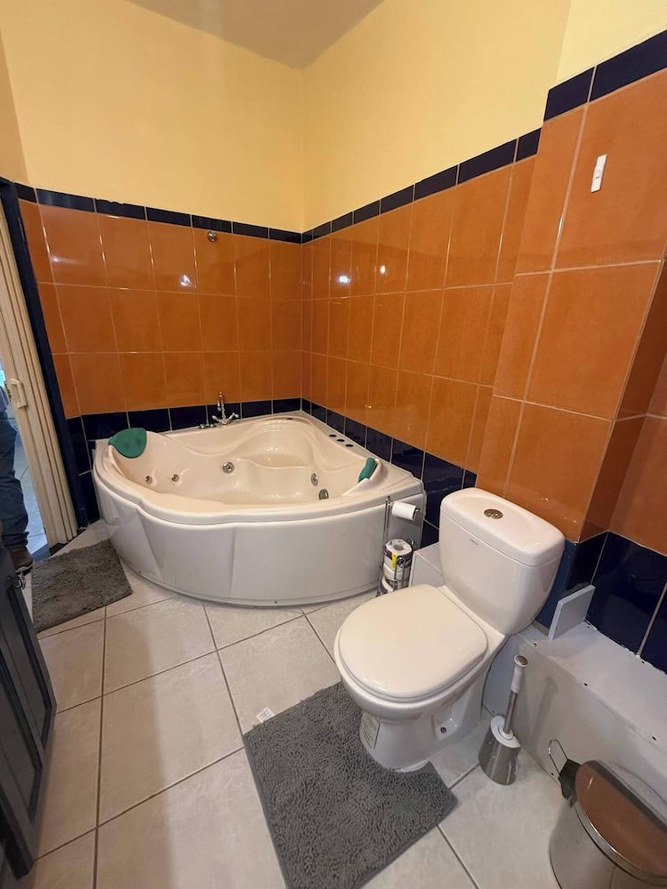 Charming Studio in Port of Spain With Pool Access
