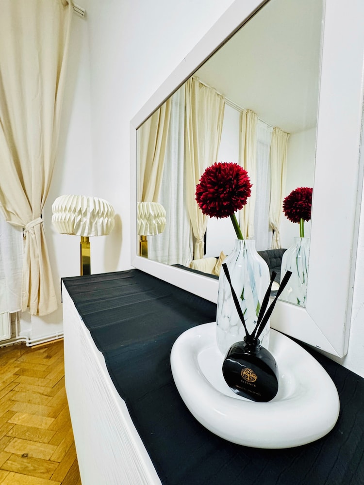 Affordable Apt Near Stadthalle