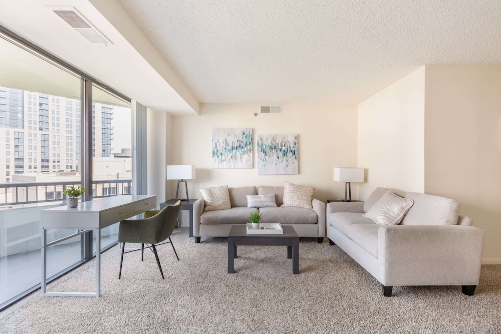 Premium A-Location Apartment view 3