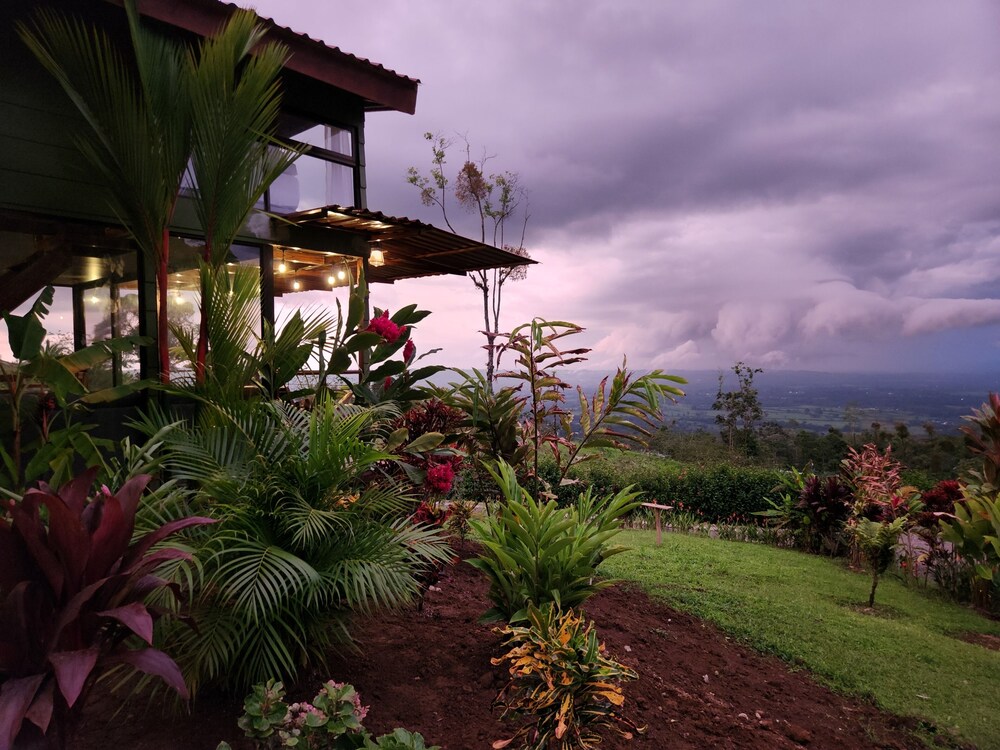 Cabañas Caeli Rainforest Glass Cabin La Perezosa La Fortuna
