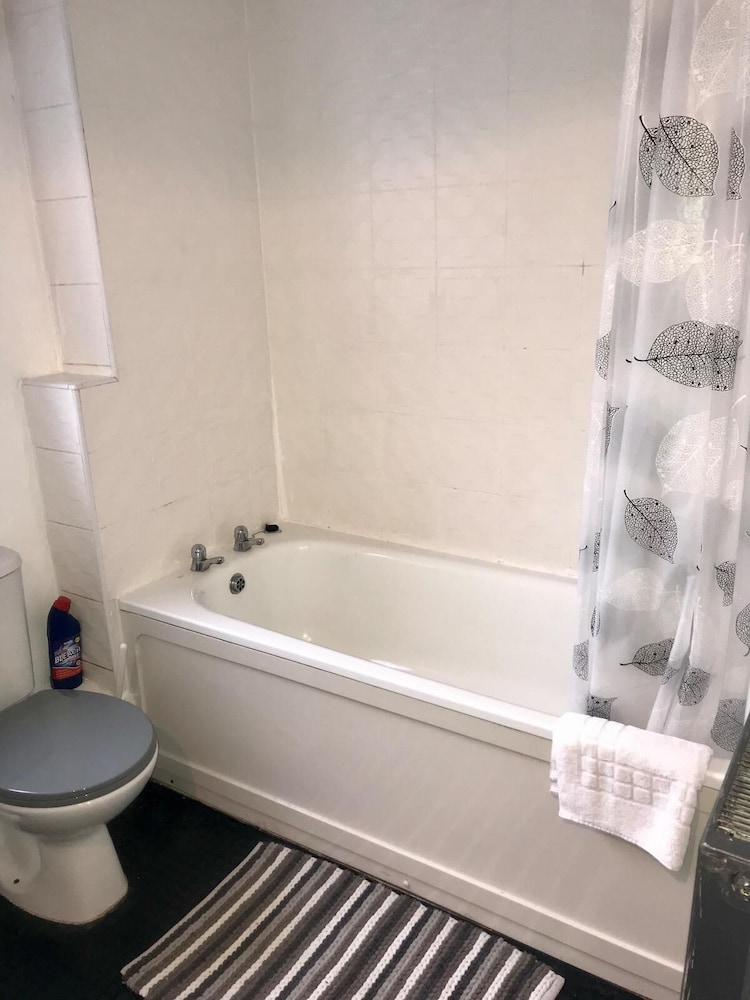 Immaculate 2-bed Apartment in Smethwick