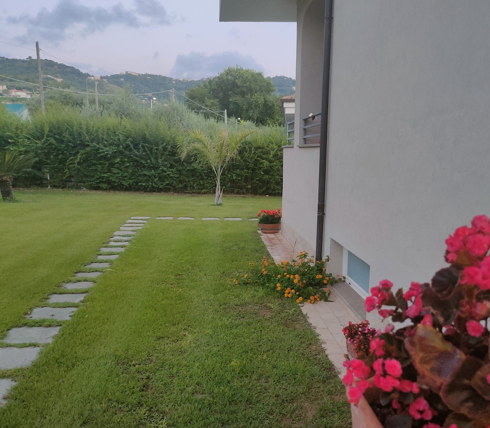 Villa Lauro Luxury B&B