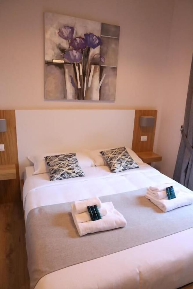 Eden Luxury Suites