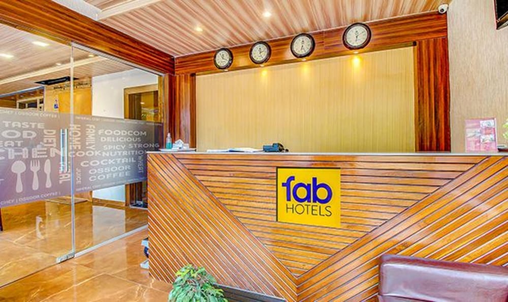 Lobby & Reception