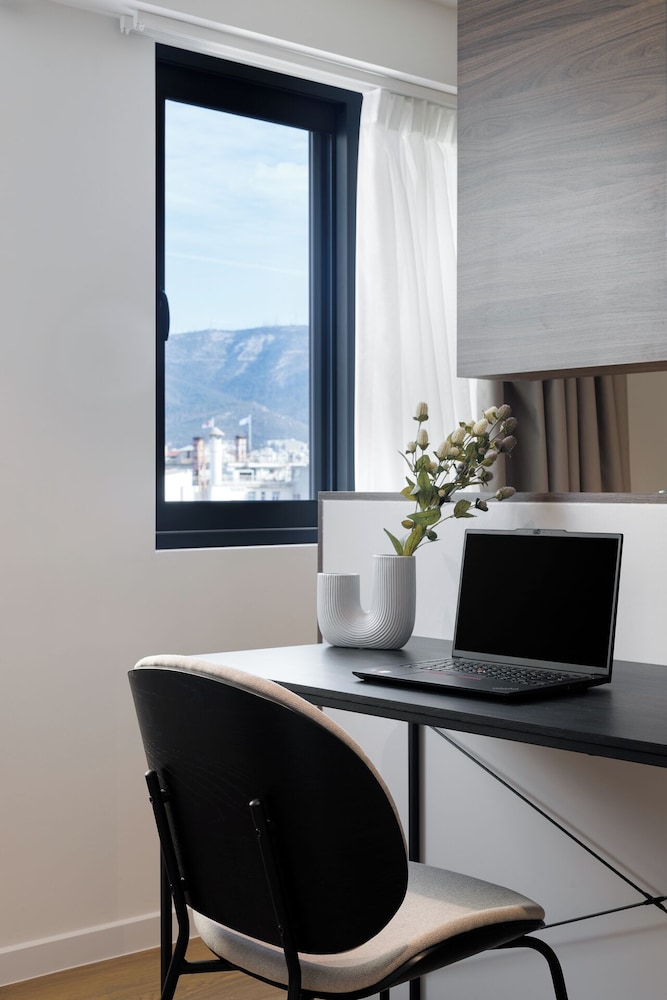 MoRe by Zoia Living