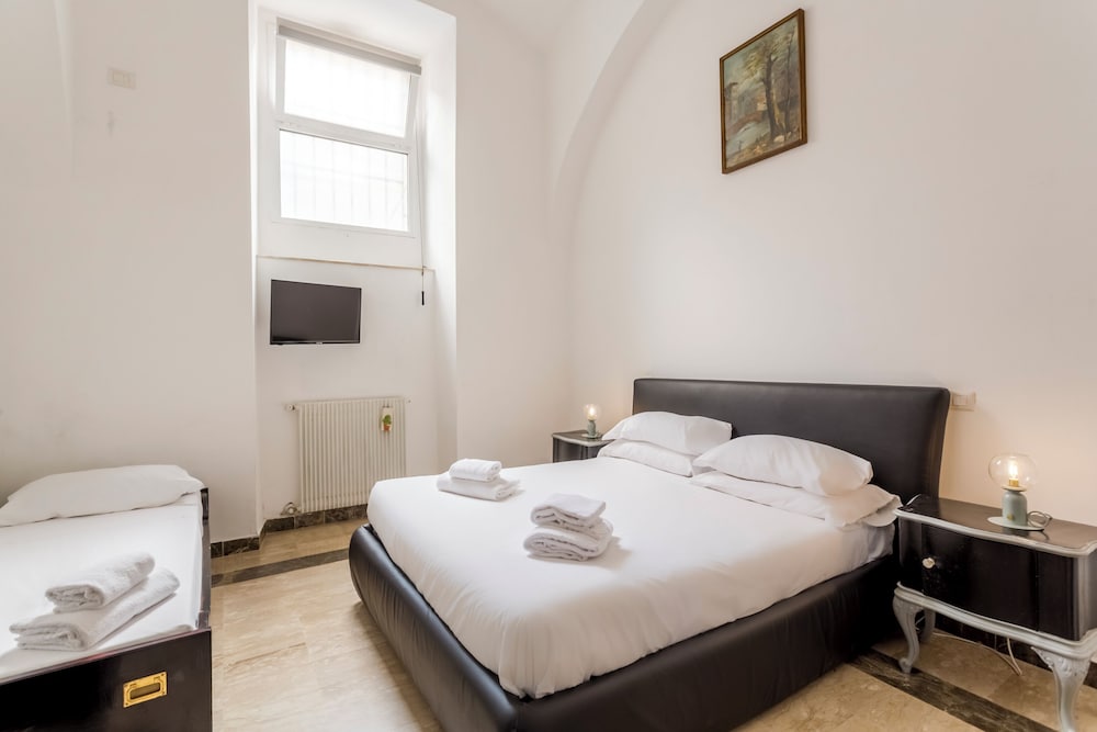 Sanniti's Apartments