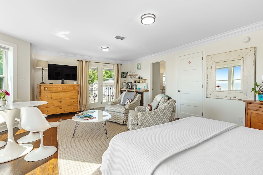 Jubilee Suites Boutique B&B