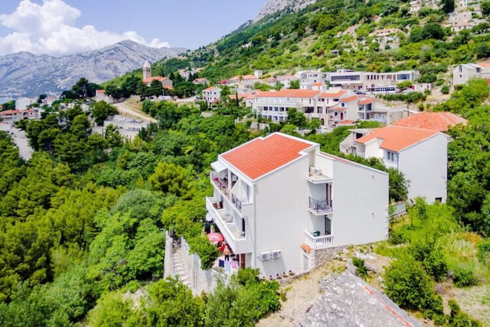 Villa Kosa - Standard Double Room With Balcony and Sea View
