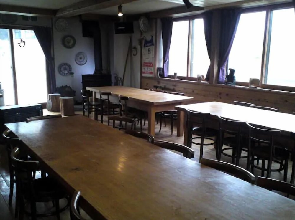 Rental Lodge WHITE RABBIT Madarao kogen Cottage MIDORINO KAZE view 5