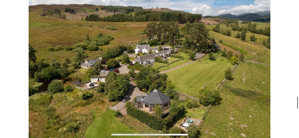 Dalnoid Cottages & Treehouses