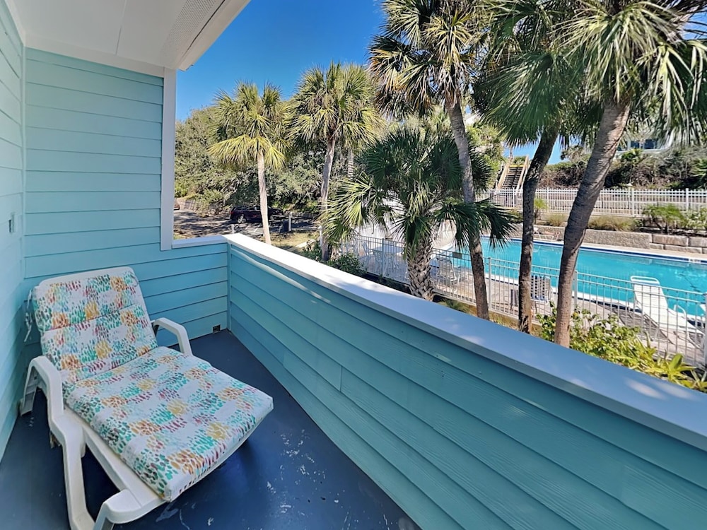 Quail Hollow B3-1TH by Distinctive Beach Rentals