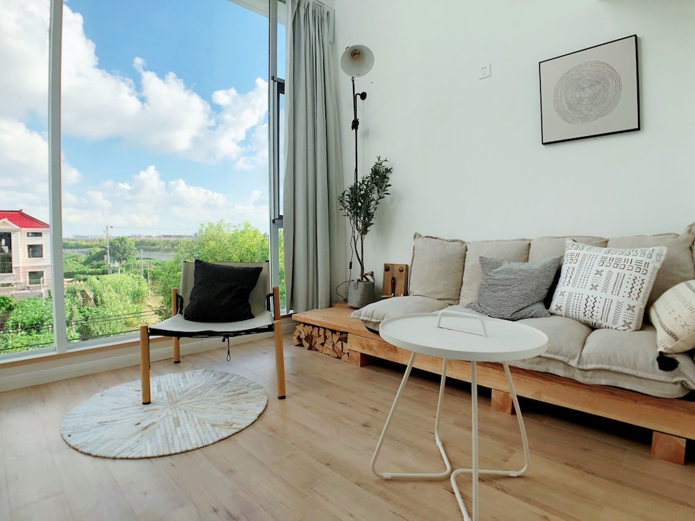 LIVE INN Home