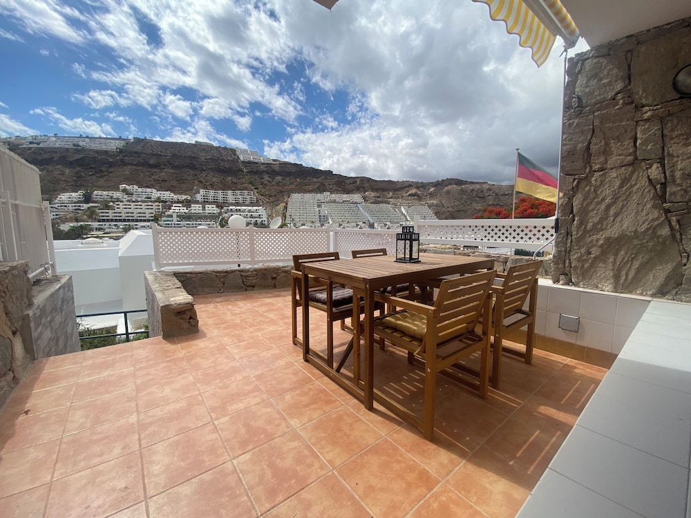 Modern Duplex Apartment Near Swimming Pool