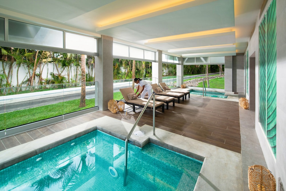 Jamaica Vacations - Hotel Riu Ocho Rios - All Inclusive - Property Image 12