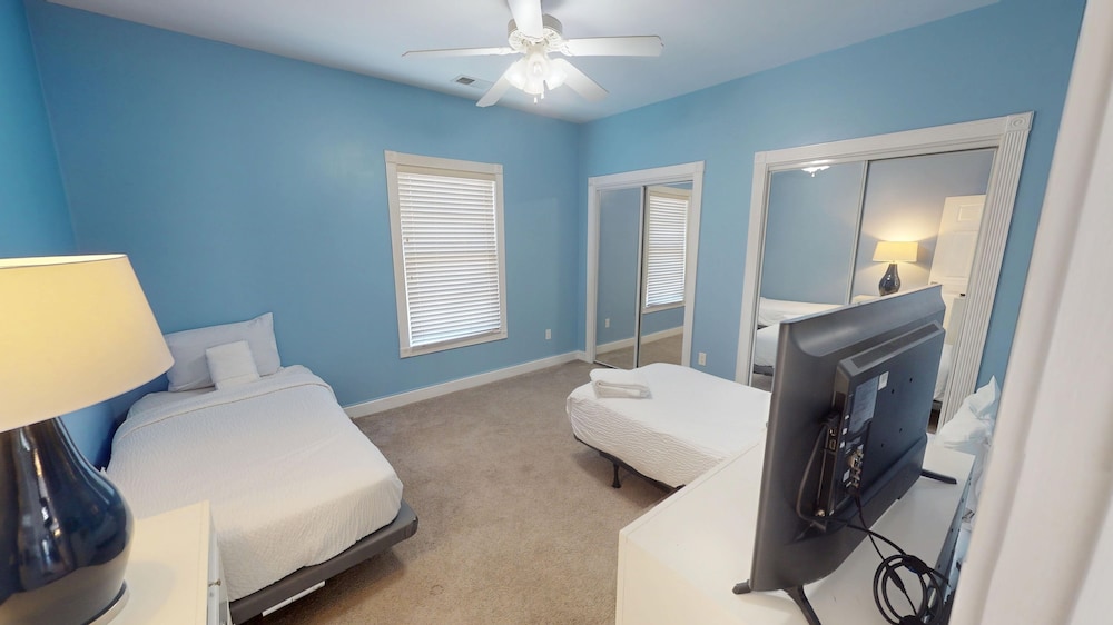 Magnolia Pointe 4869-201 3 Bedroom Condo