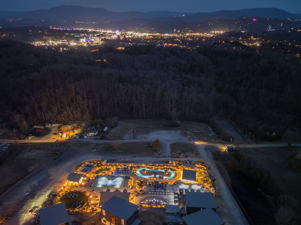 Pigeon Forge Large Cabins