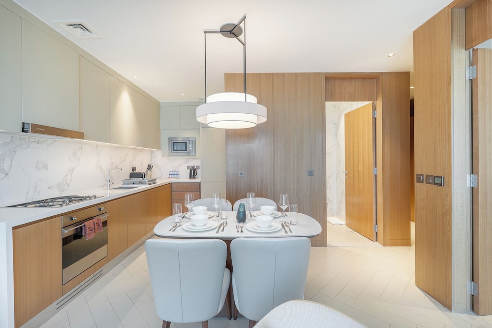 Address Residences Dubai Opera - Burj Khalifa City Views 2 & 3-Bedroom Apartment 1 minute walk to Burj Khalifa, Dubai Mall, Dubai Fountain by Heaven Crest