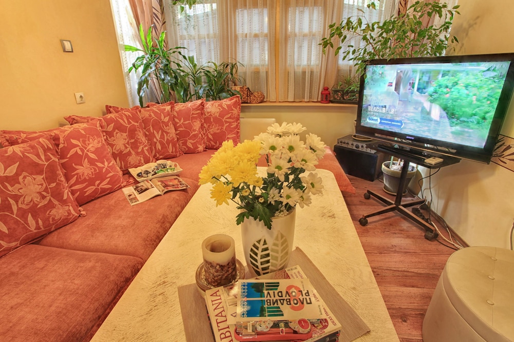 Guesthouse Tomovi