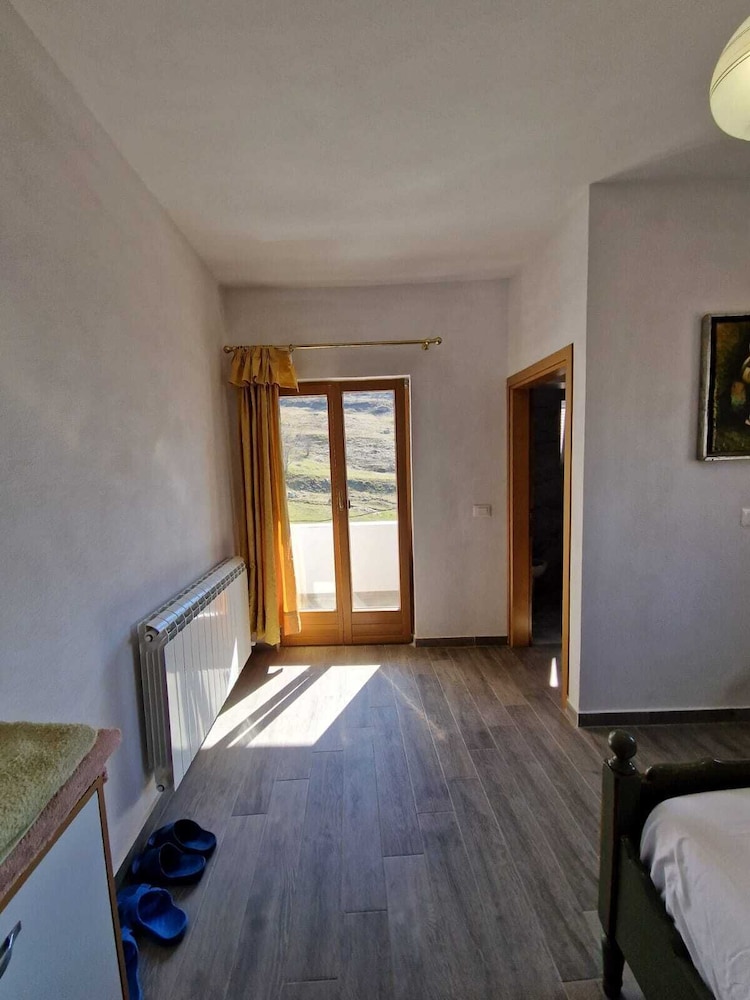 Guest House Korabi