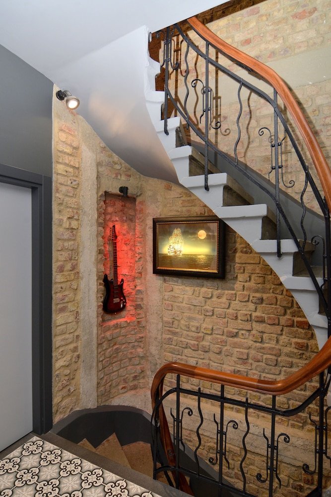 Pera Luna Residence - Özel Sınıf - Image 72