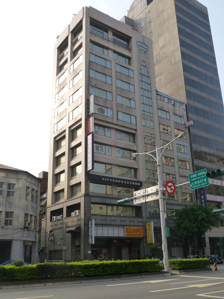 Easymind Guesthouse, Hostel in Taipei Main Station