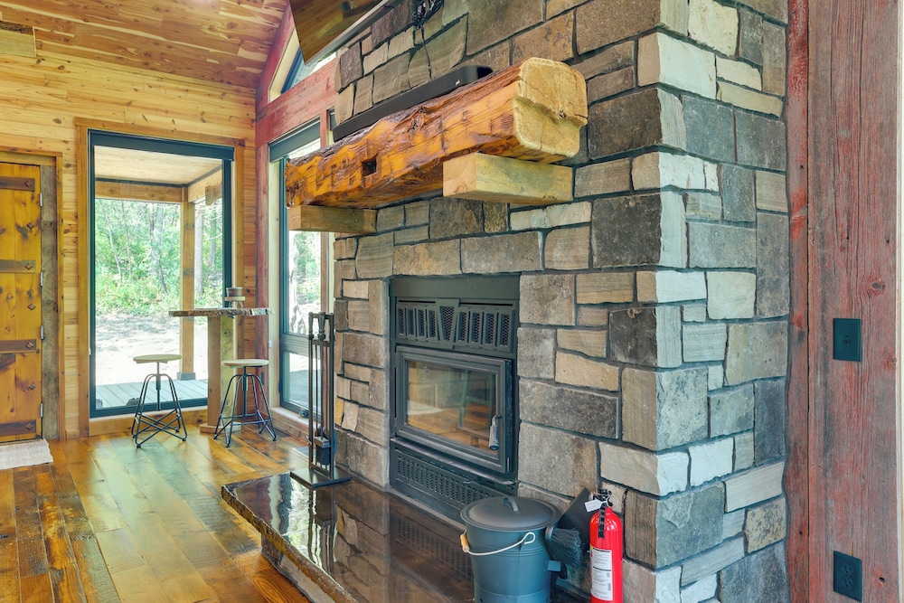 Galena Cabin on 20 Acres: 5 Mi to Downtown!