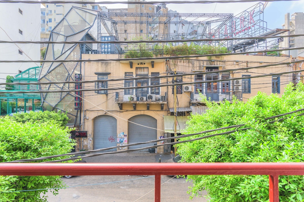 Stairway - Cozy Studios In Mar Mikhael