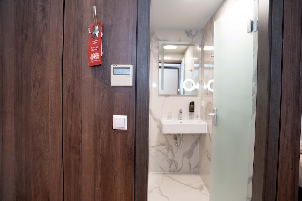 Sindelfingen Vacations - Hotel Knote - Property Image 12